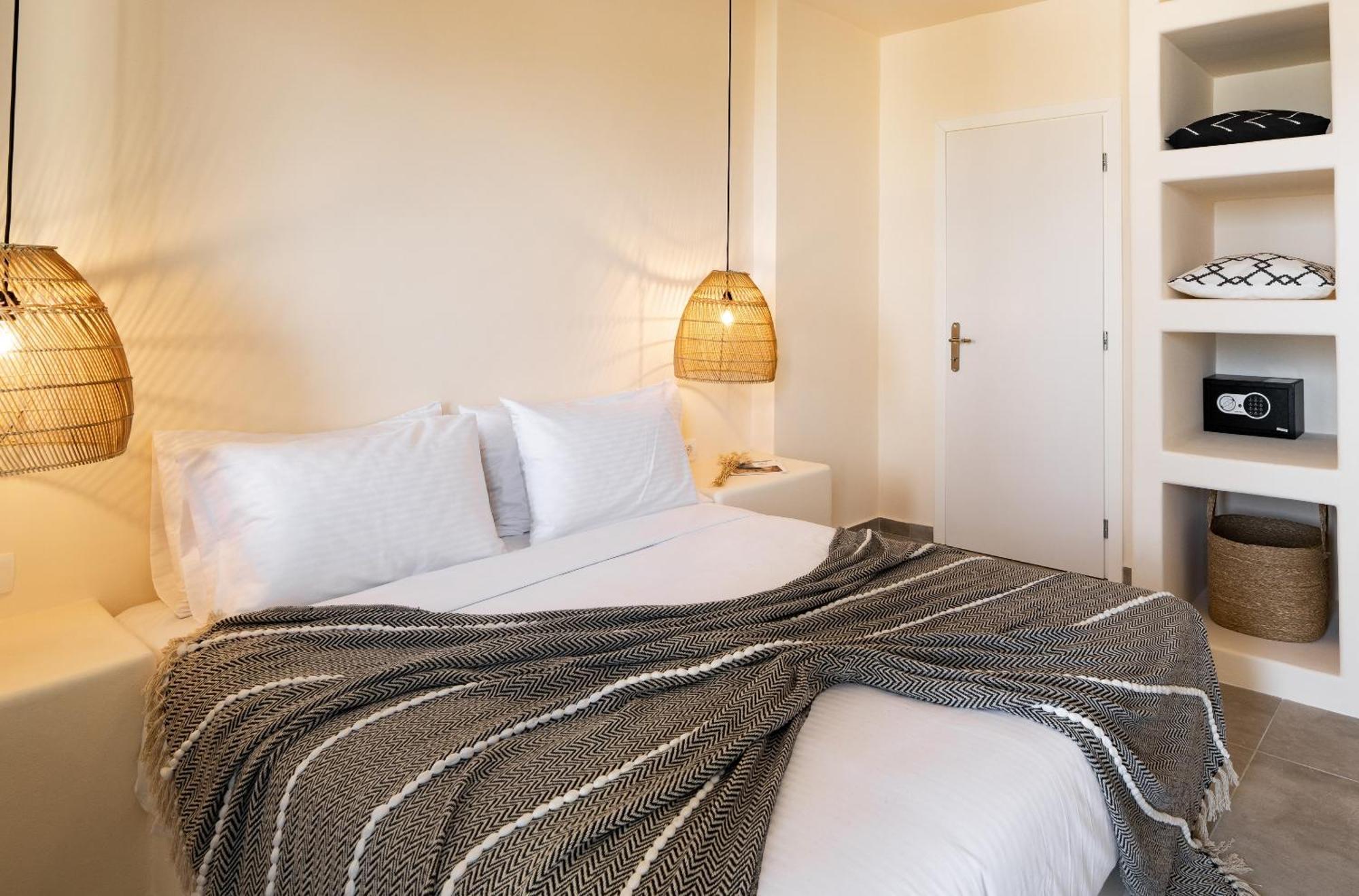 Maeva Suites Santorini Pyrgos Kallistis ภายนอก รูปภาพ