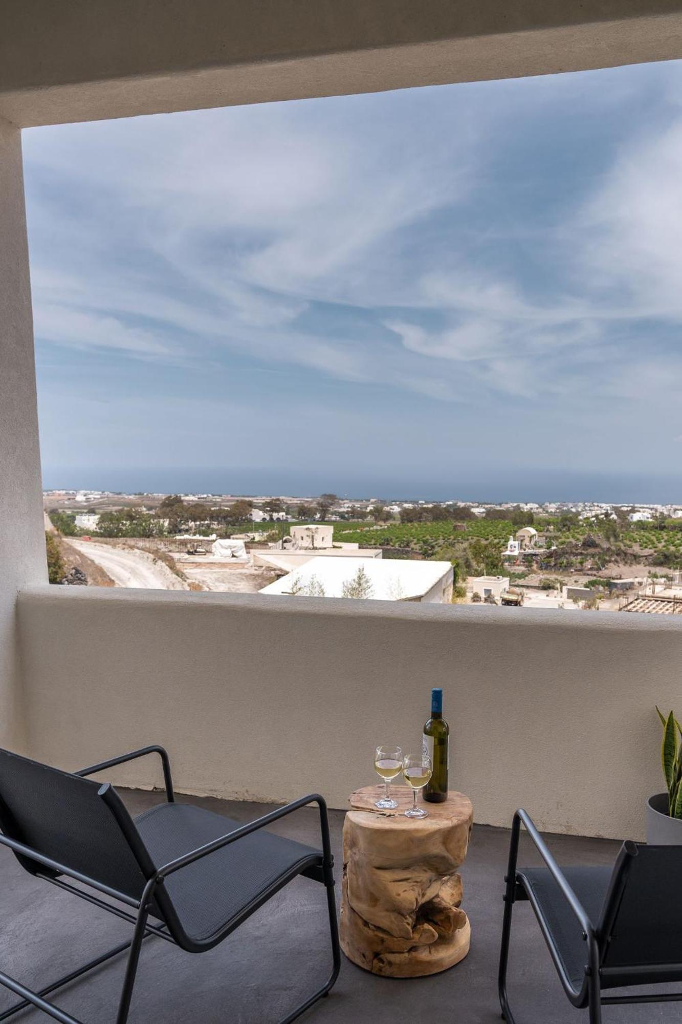 Maeva Suites Santorini Pyrgos Kallistis ภายนอก รูปภาพ