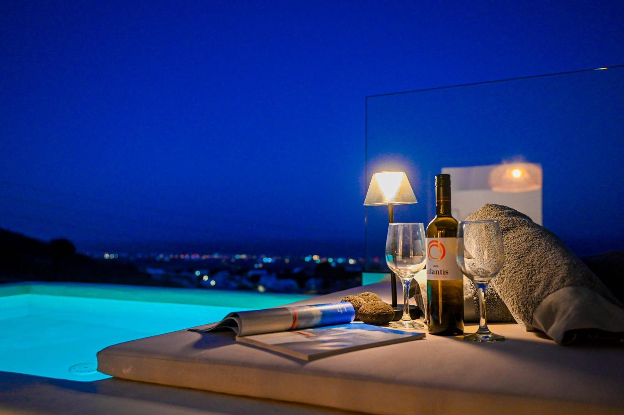 Maeva Suites Santorini Pyrgos Kallistis ภายนอก รูปภาพ