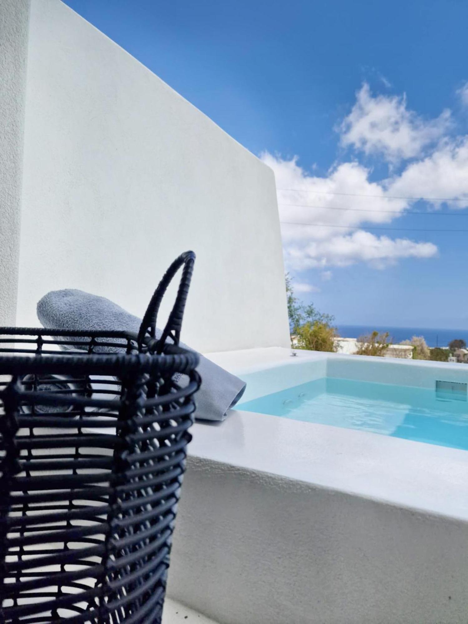 Maeva Suites Santorini Pyrgos Kallistis ภายนอก รูปภาพ